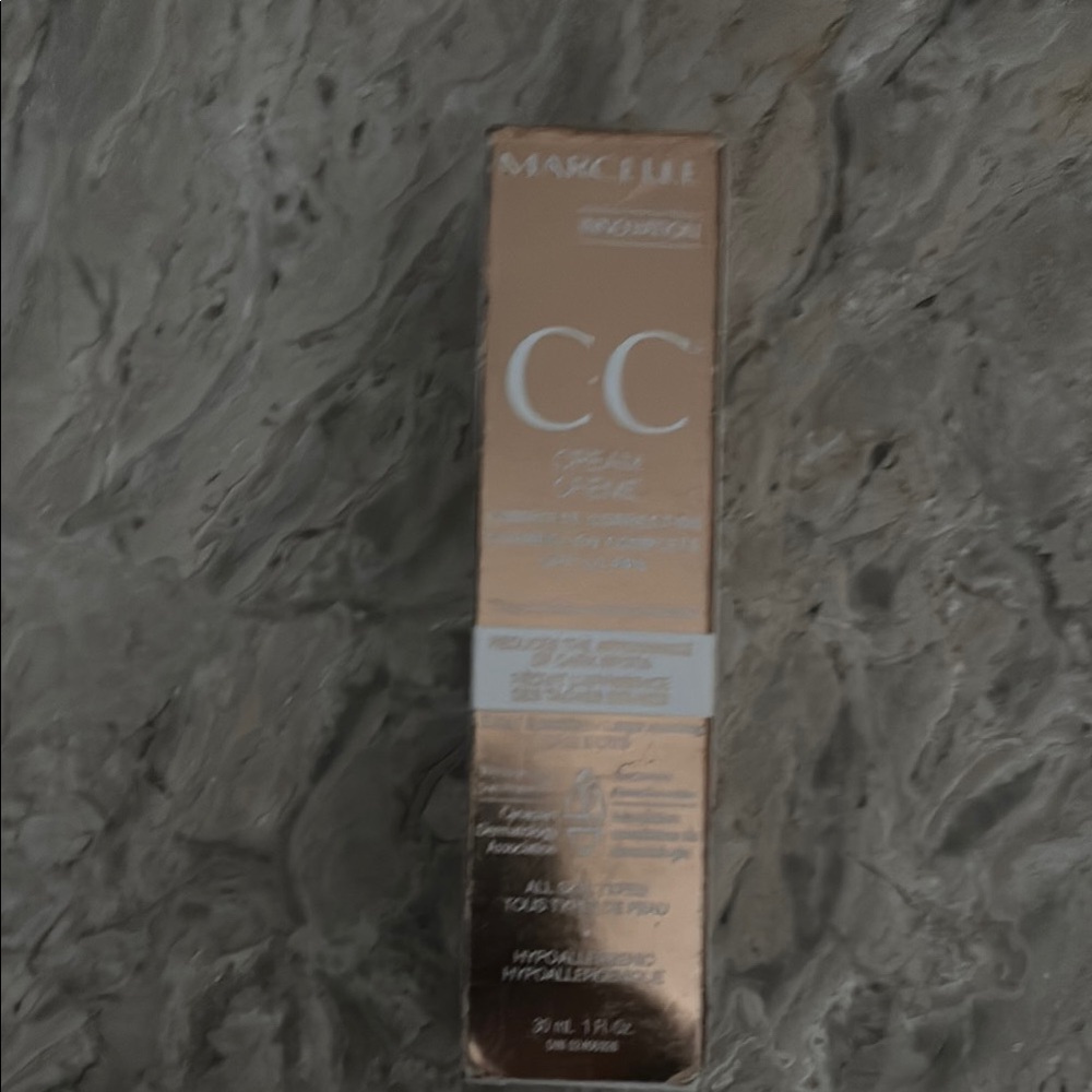 Makeup CC Cream in Beige by